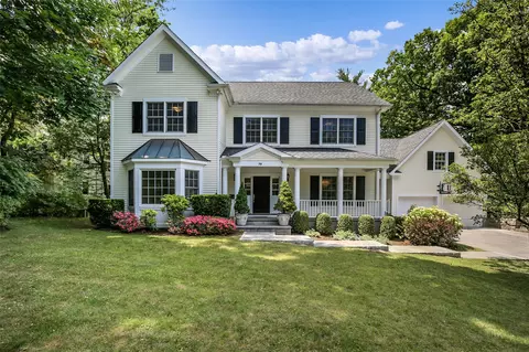 79 Walworth Ave, Scarsdale, NY 10583