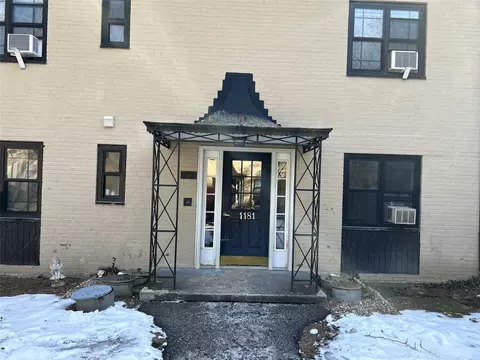 1181 California Rd #A3 1R, Eastchester, NY 10709