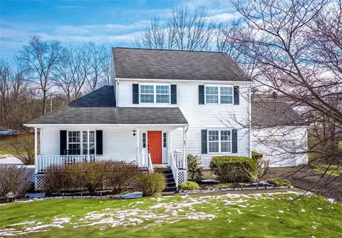 85 W Deer Trl, Pawling, NY 12564