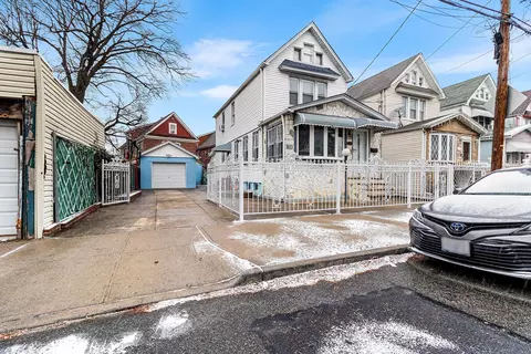 147-11 110th Rd, Jamaica, NY 11435