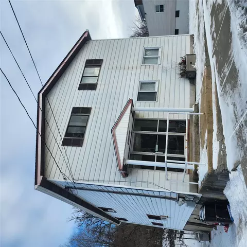 24 Main St, Mount Hope, NY 10963