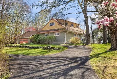 101 East Ave, Walden, NY 12586