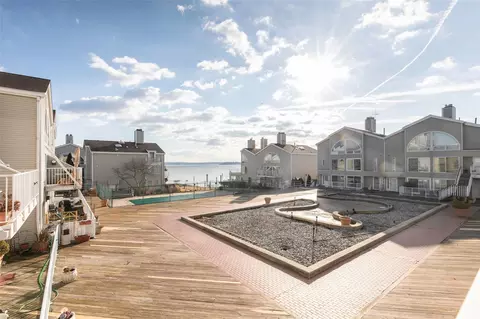 22 Deep Water Way #40, New York, NY 10464