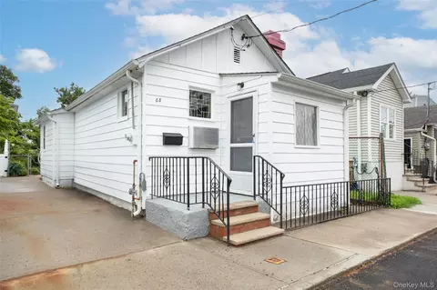 68 Tier St, New York, NY 10464