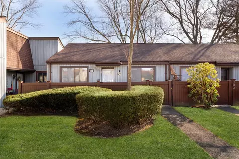 186 Strathmore Gate Dr #186, Stony Brook, NY 11790