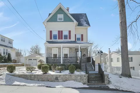 54 Liberty St, Mount Pleasant, NY 10532