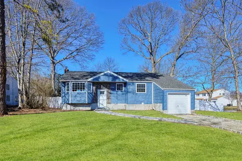 4 Saturn Blvd # A, Hauppauge, NY 11788