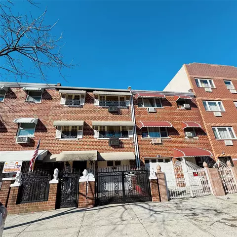 1315 Purdy St, New York, NY 10462