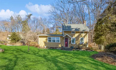 55 Lowland Hill Hl, Stony Point, NY 10980