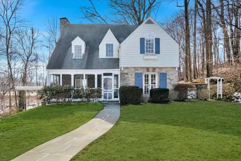 6 Shady Ln, Scarsdale, NY 10583