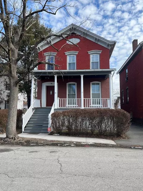82 Hammond St, Port Jervis, NY 12771