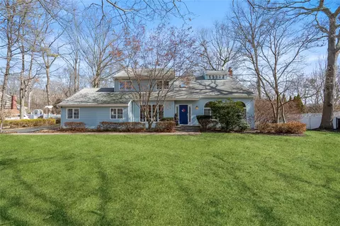 297 Mount Sinai Coram Rd, Mount Sinai, NY 11766