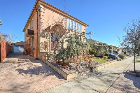 15719 16th Avenue Ave, New York, NY 11357