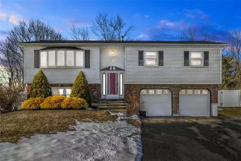 22 Millard Cir, Monroe, NY 10950