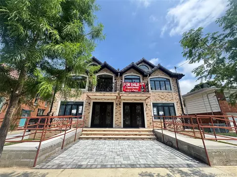 71-37 166 St, Fresh Meadows, NY 11365
