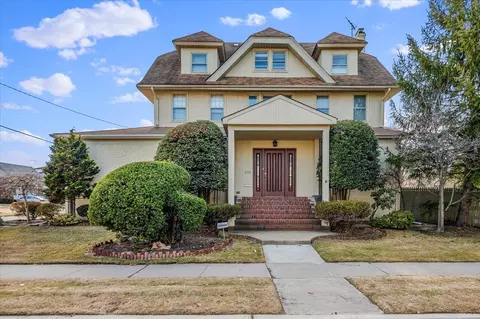 485 Arlington Rd, Cedarhurst, NY 11516