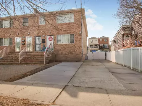 239 Hosmer Ave, New York, NY 10465