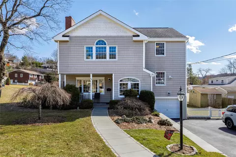 26 Bradford St, Mount Pleasant, NY 10532