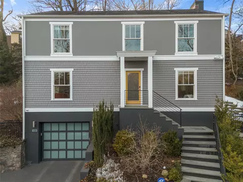 124 Aqueduct Dr, Greenburgh, NY 10583