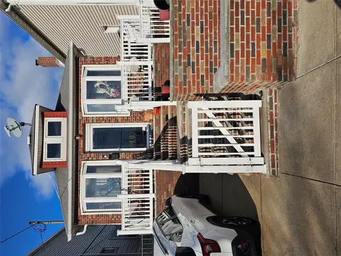 122-25 26 Ave, New York, NY 11354
