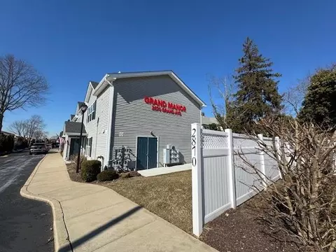 2870 Grand Ave #8, Baldwin, NY 11510
