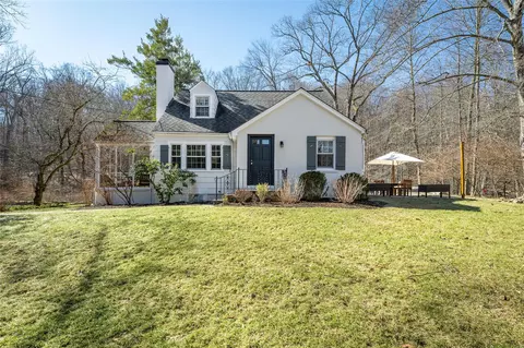 44 Wynnewood Rd, New Castle, NY 10514