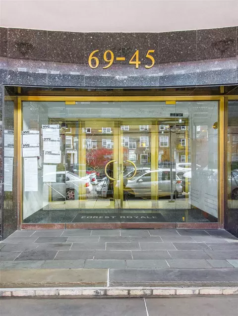 69-45 108 St #6H, New York, NY 11375