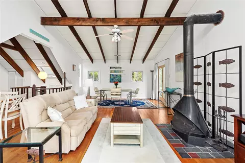 24 Devon Rd, Amagansett, NY 11930