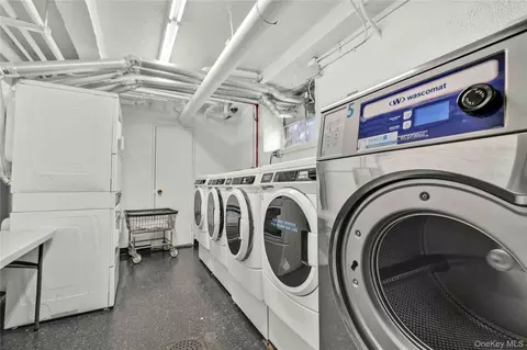 Other - 10 E 43rd St #4K, Brooklyn, NY 11203 photo 8 of 11