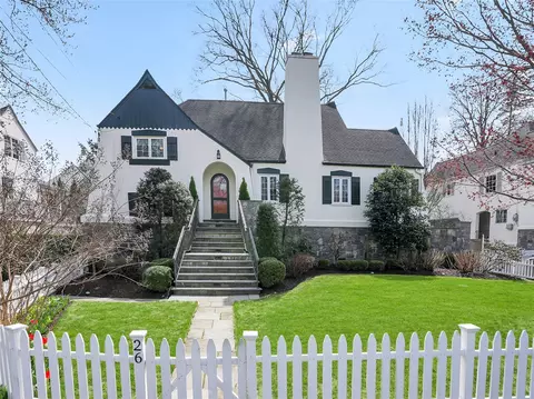 26 Mohawk St, Rye, NY 10580