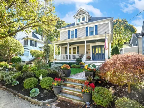 92 Webster Ave, North Hempstead, NY 11050