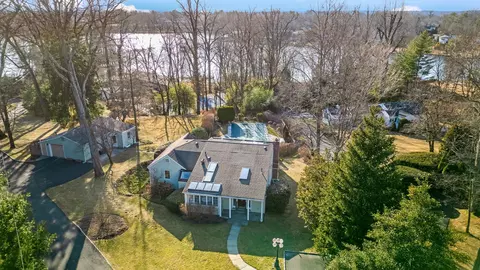 170 Wilmot Rd, New Rochelle, NY 10804
