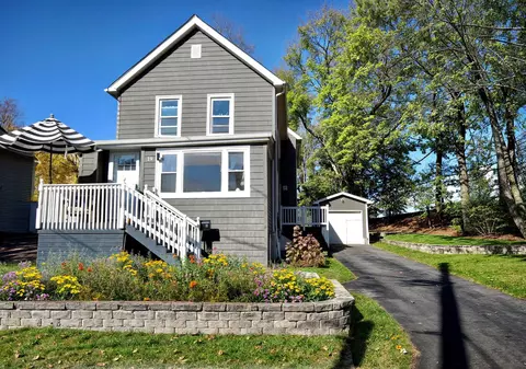 19 Elm St, Mount Pleasant, NY 10570