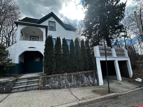 102 Finch St, Peekskill, NY 10566