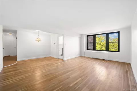 18-35 Corporal Kennedy St #5C, New York, NY 11360