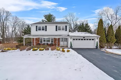 5 Tioken Rd, Ramapo, NY 10977
