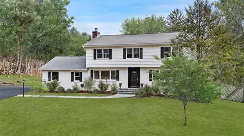 24 Sniffen Rd, North Castle, NY 10504