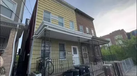 55-14 Van Cleef St, New York, NY 11368