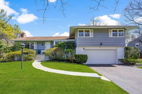 240 Winding Brook Rd, New Rochelle, NY 10804