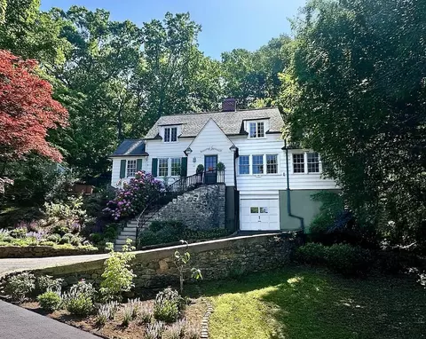 62 Briary Rd, Greenburgh, NY 10522