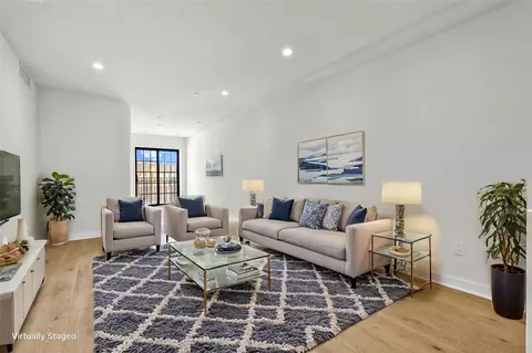 25-25 31st Ave #5B, Astoria, NY 11106