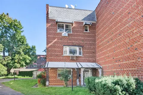 3246 Wickham Ave, New York, NY 10469