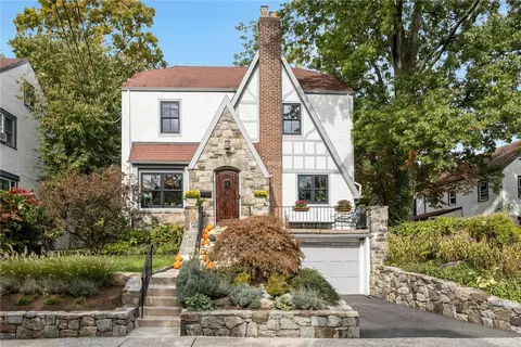15 Alameda Pl, Mount Vernon, NY 10552