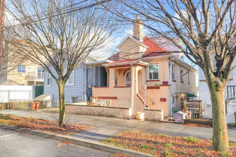 276 Emerson Ave, New York, NY 10465