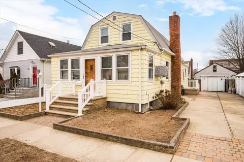 331 Doherty Ave, Elmont, NY 11003