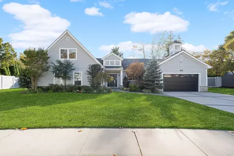 261 Wilmot Dr, Hewlett, NY 11557