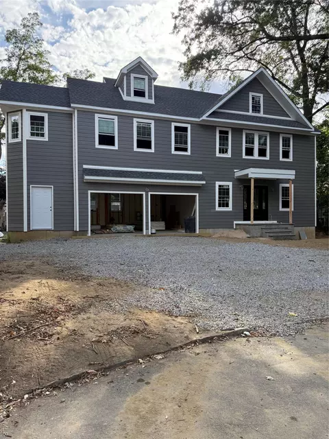 10 Beaver Lndg, Harrison, NY 10528