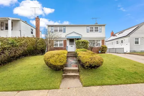 155 Hathaway Ave, Elmont, NY 11003