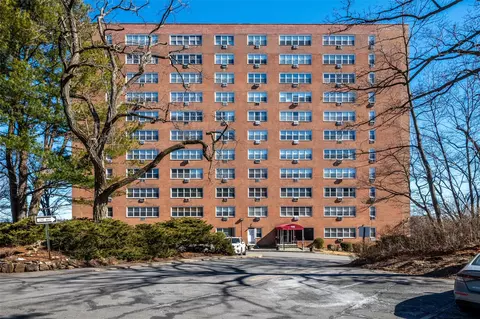 615 Palmer Rd #207, Yonkers, NY 10701