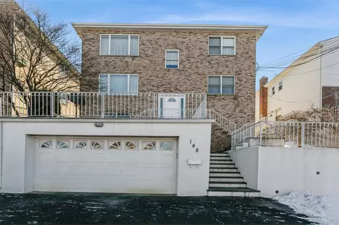 150 Bennett Ave, Yonkers, NY 10701
